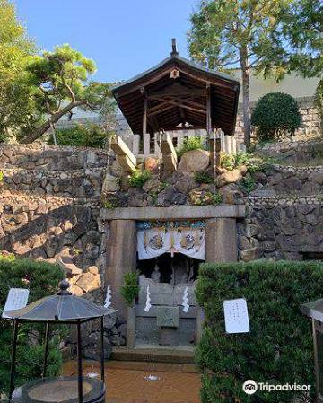 日本京都清水寺+金閣寺+二條城+伏見稻荷大社一日遊