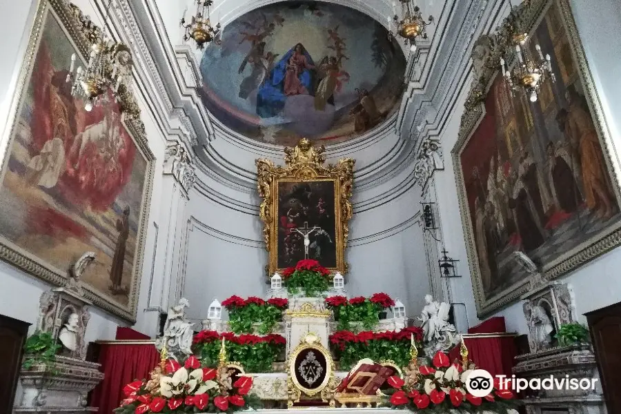 Basilica Santuario di Maria Santissima Annunziata al Carmine