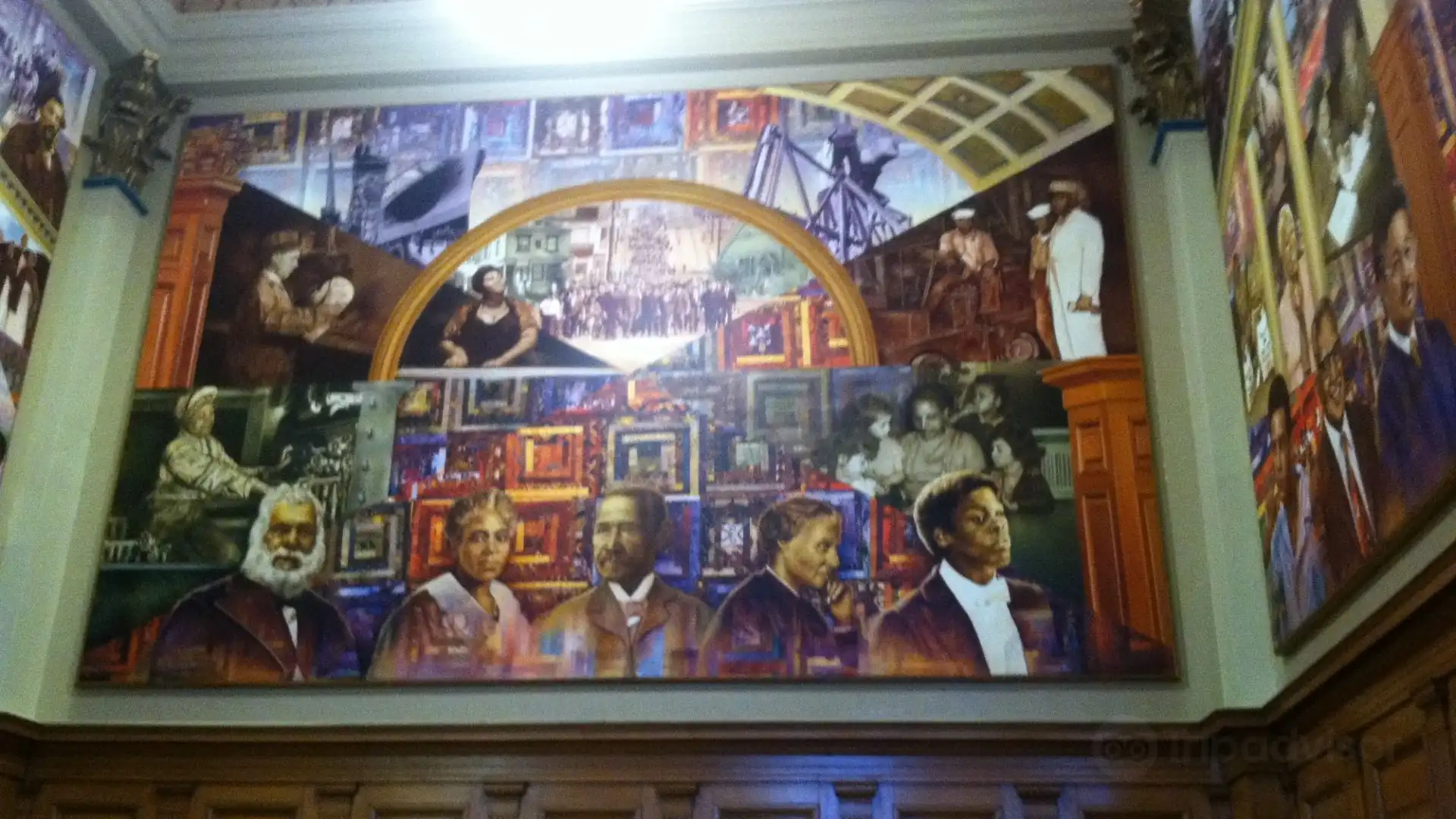 African American Museum and Library周辺のホテル