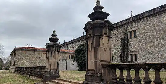 Hotels near Westview Cemetery Inc.