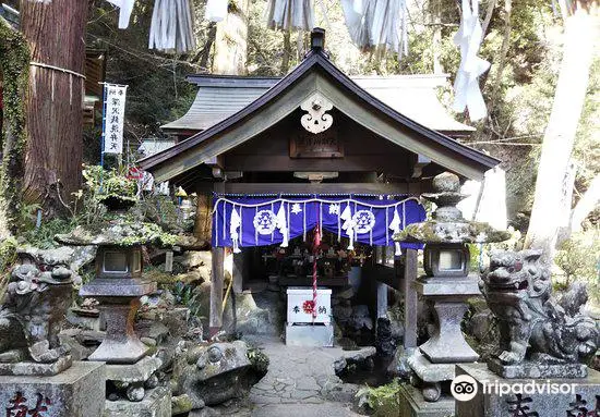 Fukazawa Zeniarai Benzaiten Shrine