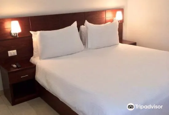 貝拉里瓦金沙薩酒店