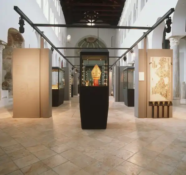 Hotels near Municipal Museum of Amalfi (Museo Civico)