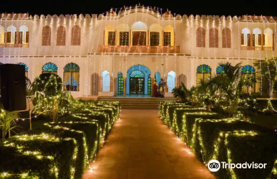 蘇里亞維拉斯宮酒店