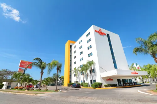Mision Express Merida Altabrisa Hotels in Tixkokob Municipality