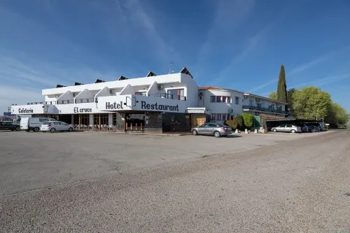 Área de Servicio El Cruce Hotels in Manzanares