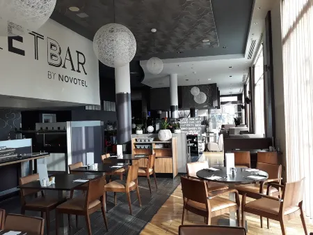 Novotel London Greenwich Отели рядом с достопримечательностью «Барьер Темзы»