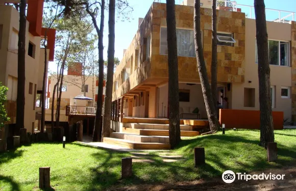 吉安娜温泉度假村