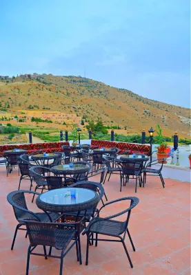Edom Hotel