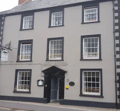 The Beacons Guest House Hotels in 