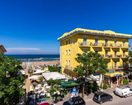 Hotel Estate Hotels in Torre Pedrera