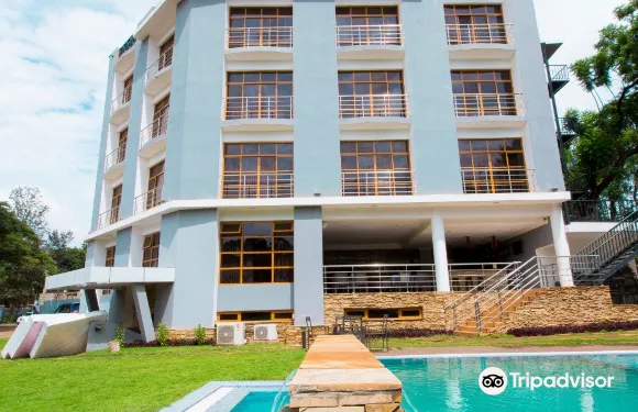 乞力馬紮羅奇觀酒店