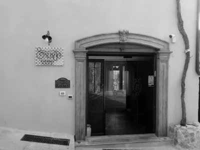 Albergo Merùo Hotels near Palazzo Gallo Vecchio