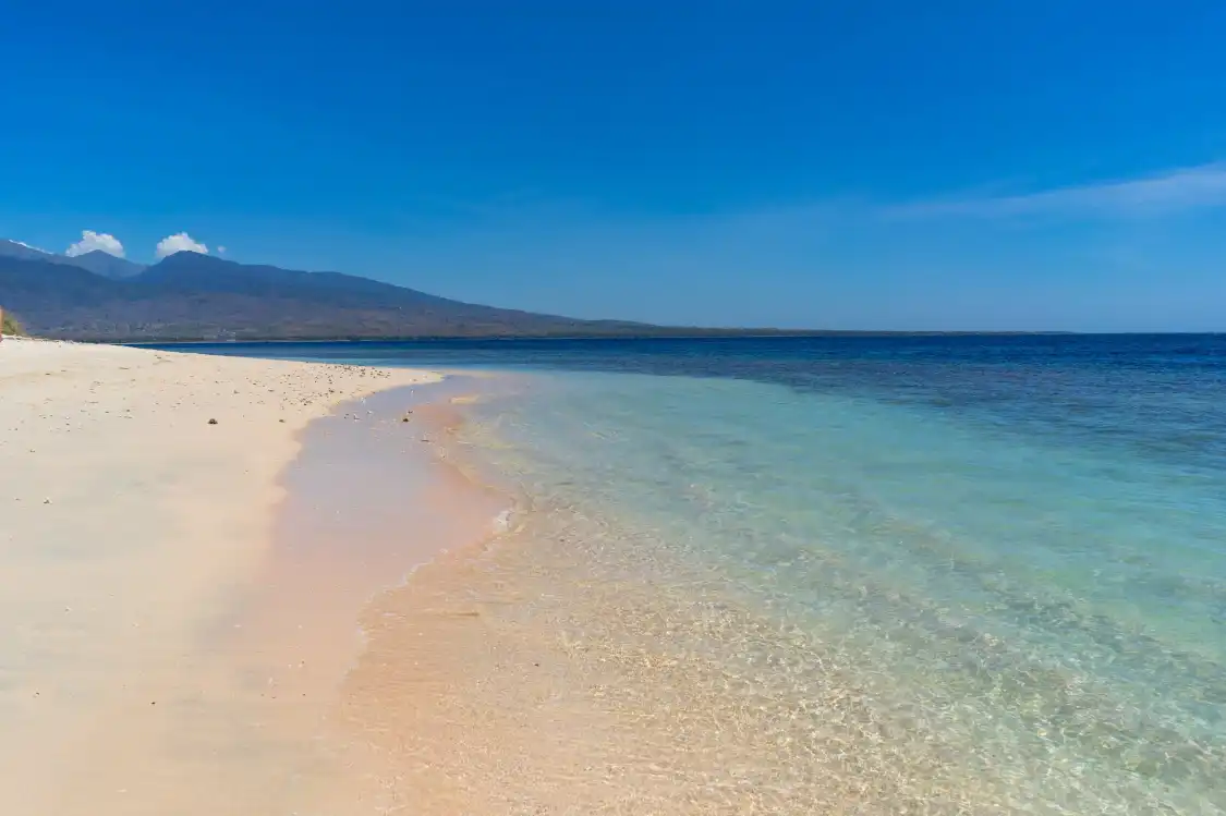 Hotels near Bidara Island