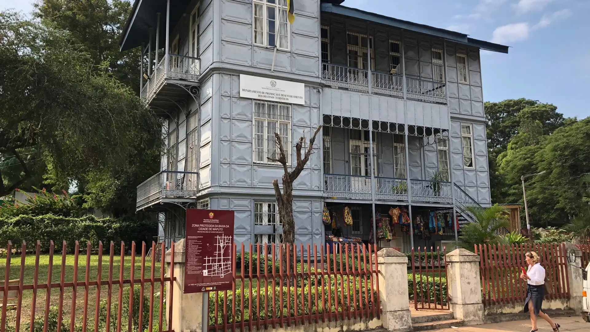 Hotels near Casa de Ferro (The Iron House)