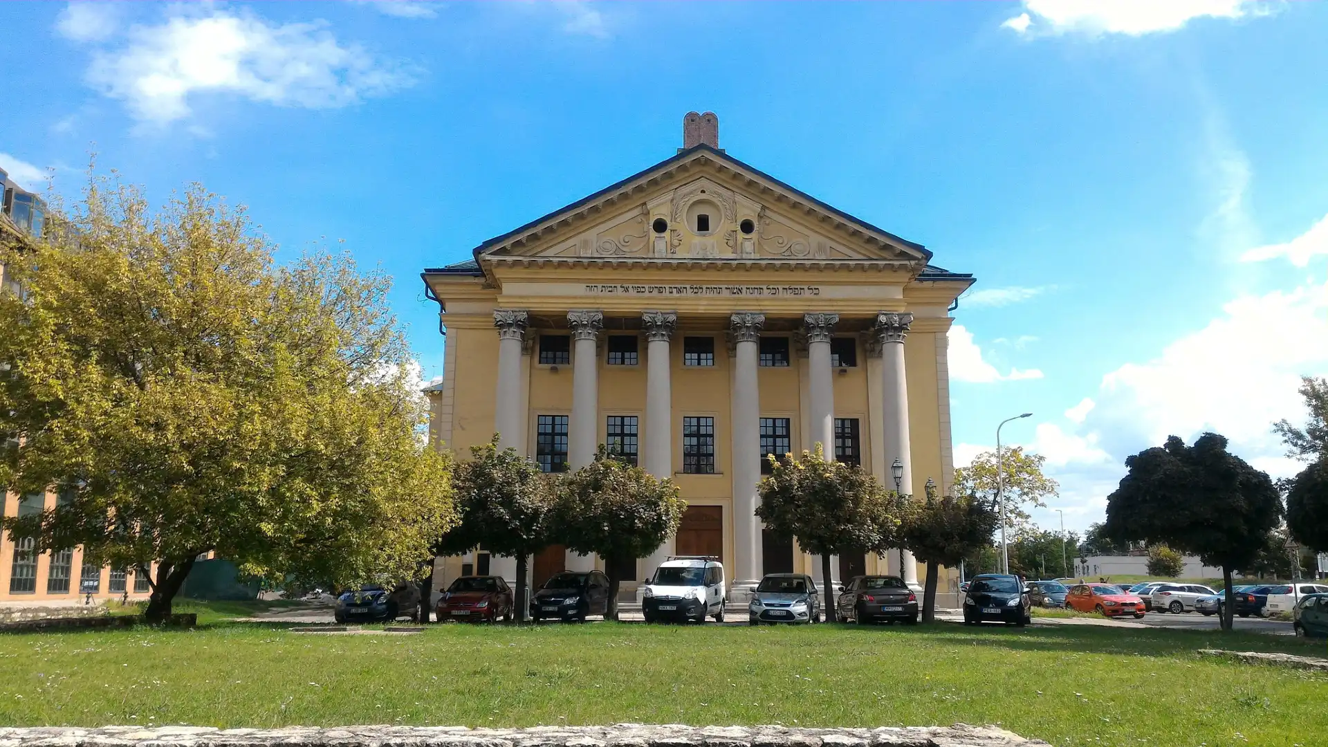 Hotels near Obudai zsinagoga