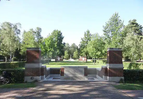 Hotels near Canadian War Cemetery