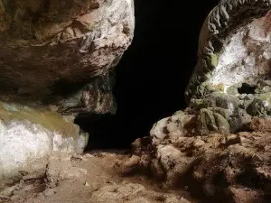 The Caverns of Quiocta