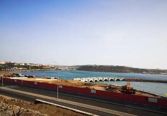 Hotels near Praia de Gamboa Beach
