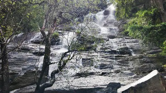 Kiliyur Falls