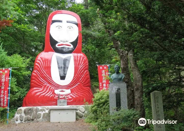 Darumataishi Statue