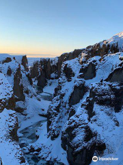 Fjadrargljufur Canyon