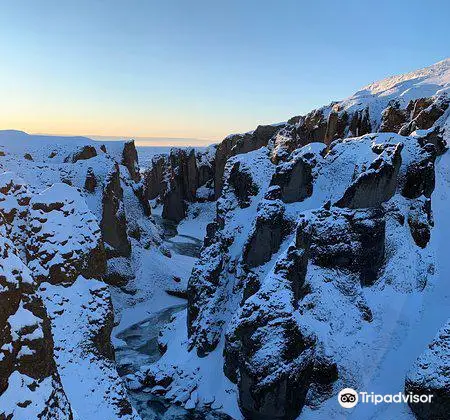 Fjadrargljufur Canyon