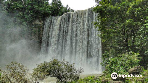 Niludhan Falls