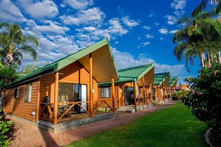Big4 Tasman Holiday Parks - Tathra Beach Отели в г. Танджа