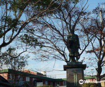 田中吉政公之像