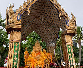 Wat Nikrodharam Temple