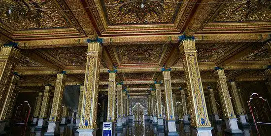 โรงแรมในอำเภอ มโนรมย์