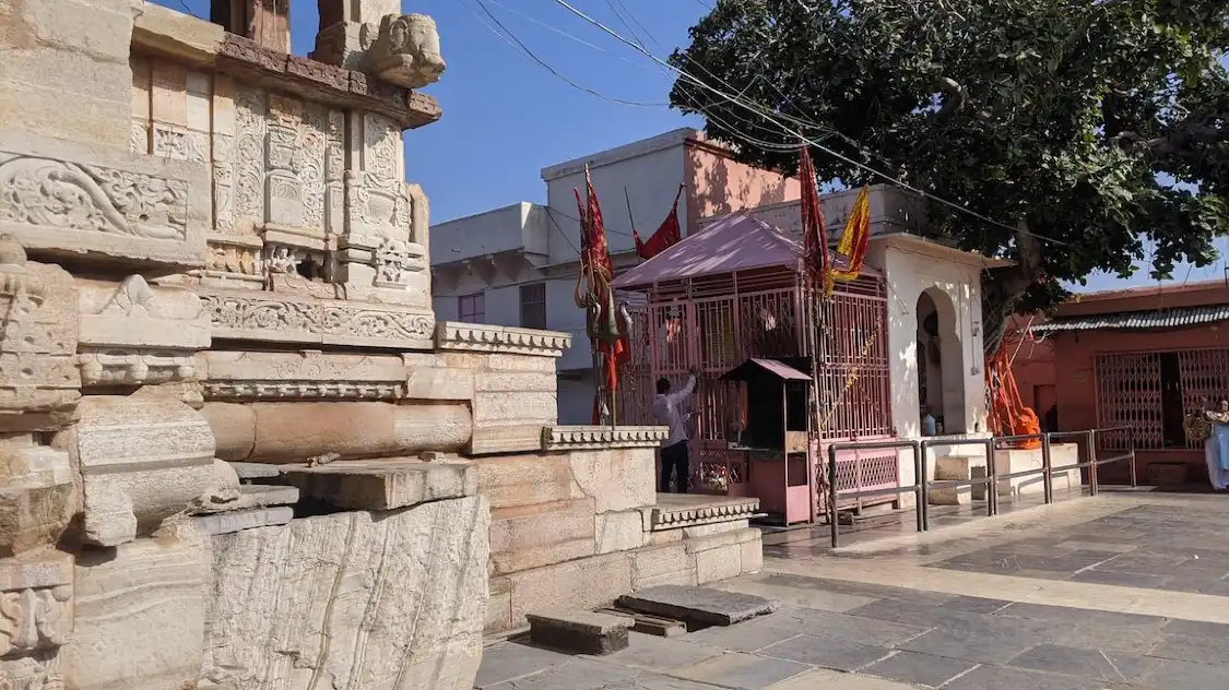 Hotels near Kalika Mata Temple