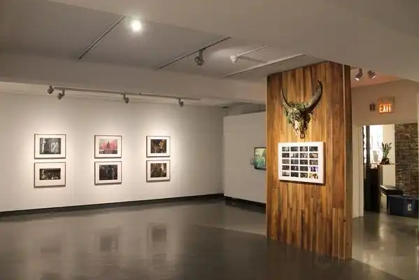 Các khách sạn gần Art Gallery of Sudbury
