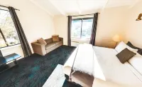 Bernti's Mountain Inn Hotels in Thredbo