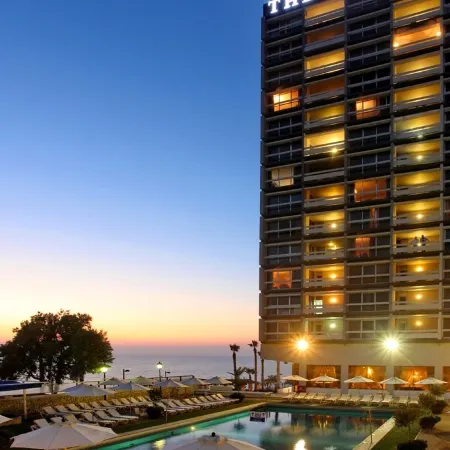 The Seasons Hotel -Studio & Suite