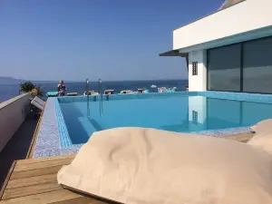 Glow Boutique Hotel & Suites