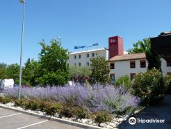 Ibis Montauban