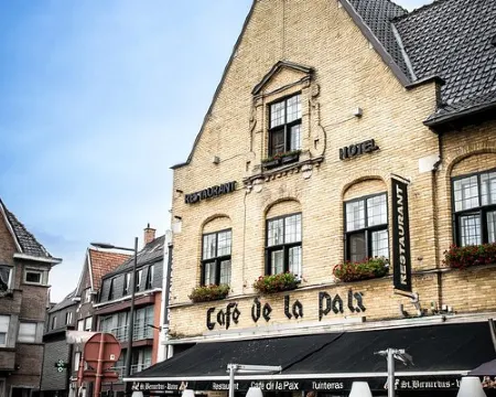 ホテルドラペ ポペリンゲのホテル