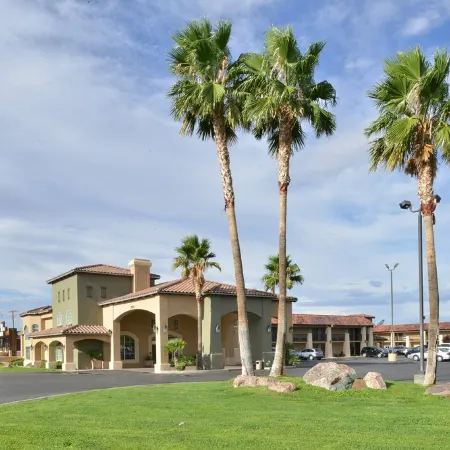 Best Western Plus A Wayfarers Inn and Suites