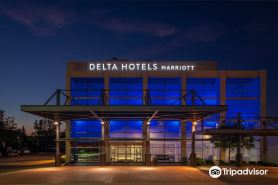 Delta Hotels by Marriott Milwaukee Northwest