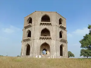 Salabat Khan's Tomb