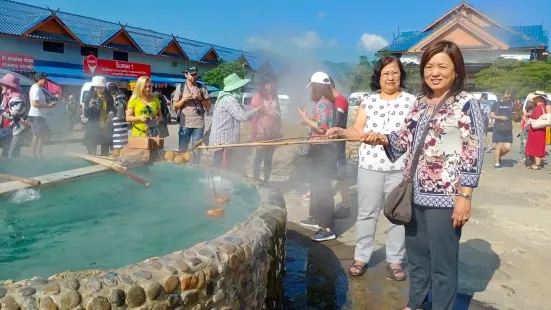 Mae Kha Jaan Hot Spring (Namphu Ron Mae Kha Jaan)