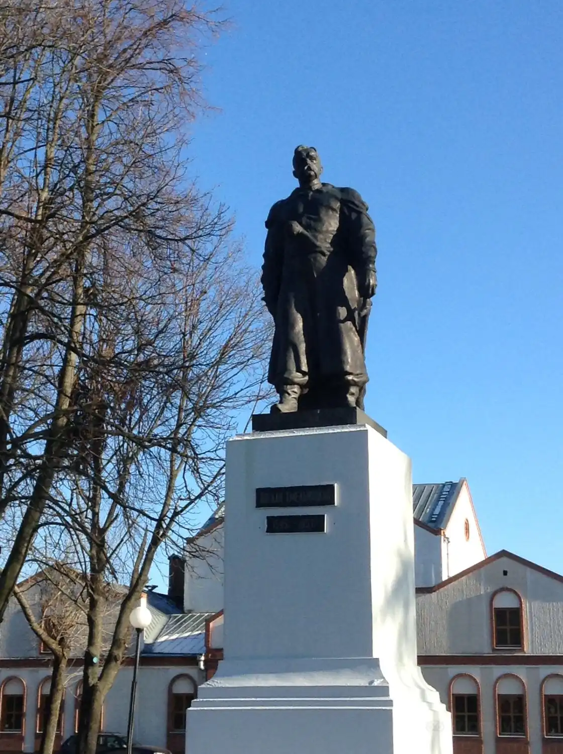 Monument to Bogdan Khmelnitskiy附近的飯店