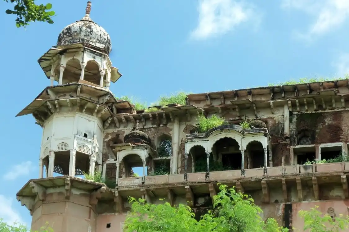 Hotels near Lohagarh Fort