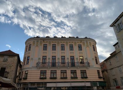 Central Square Heritage Hotel