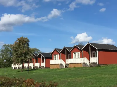 Allégården Kastlösa Vandrarhem Hotels near Långe Jan
