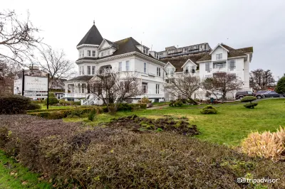 Huntingdon Hotel and Suites Các khách sạn gần Craigdarroch Castle