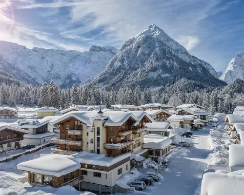 Sonnenhof Genusshotel & Appartements Hotels in Pertisau