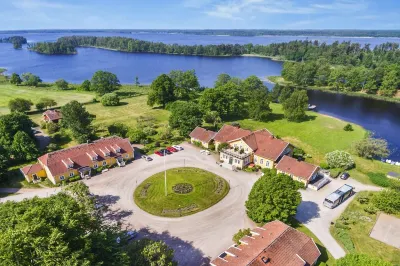 Toftaholm Herrgård Hotels in Varnamo